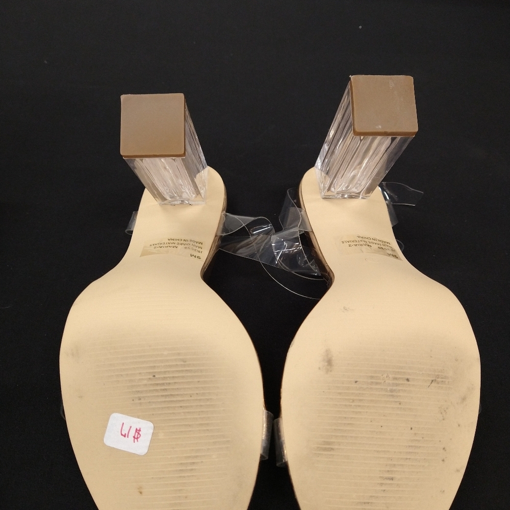 Sandal - Picture 2 of 6
